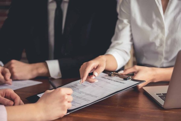 Utilisez le classement des métiers préférés des français de top-métiers.fr pour décrocher rapidement votre prochain contrat !